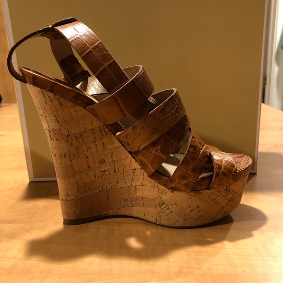 Michael Kors NEW in Box Sz 38 Croc Wedge - Picture 2 of 8
